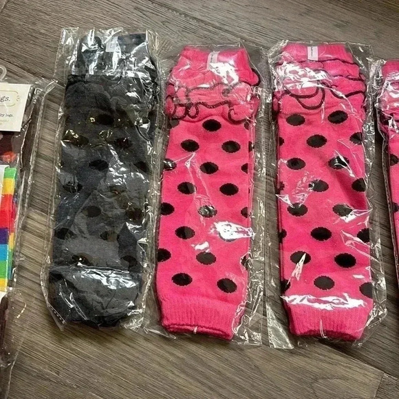 ✨🆕Baby Legs🆕✨ | Leg warmers for babies and toddlers ✨13 pairs✨ - Picture 6 of 9